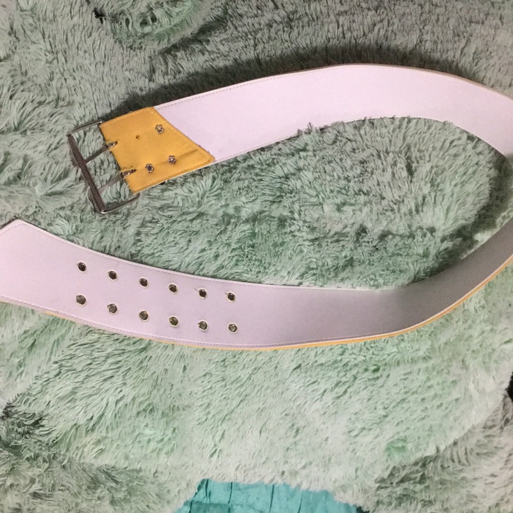 Yellow Belt - Picture 2 of 6